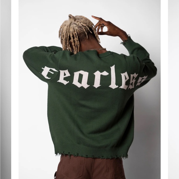 Fearless Sweater - Picture 2 of 8